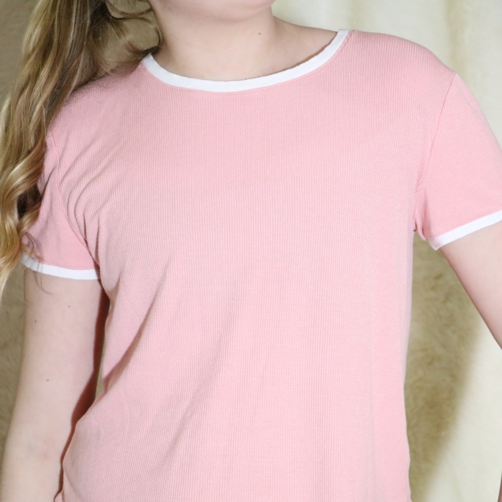 Pink and white T-shirt / Foever 21